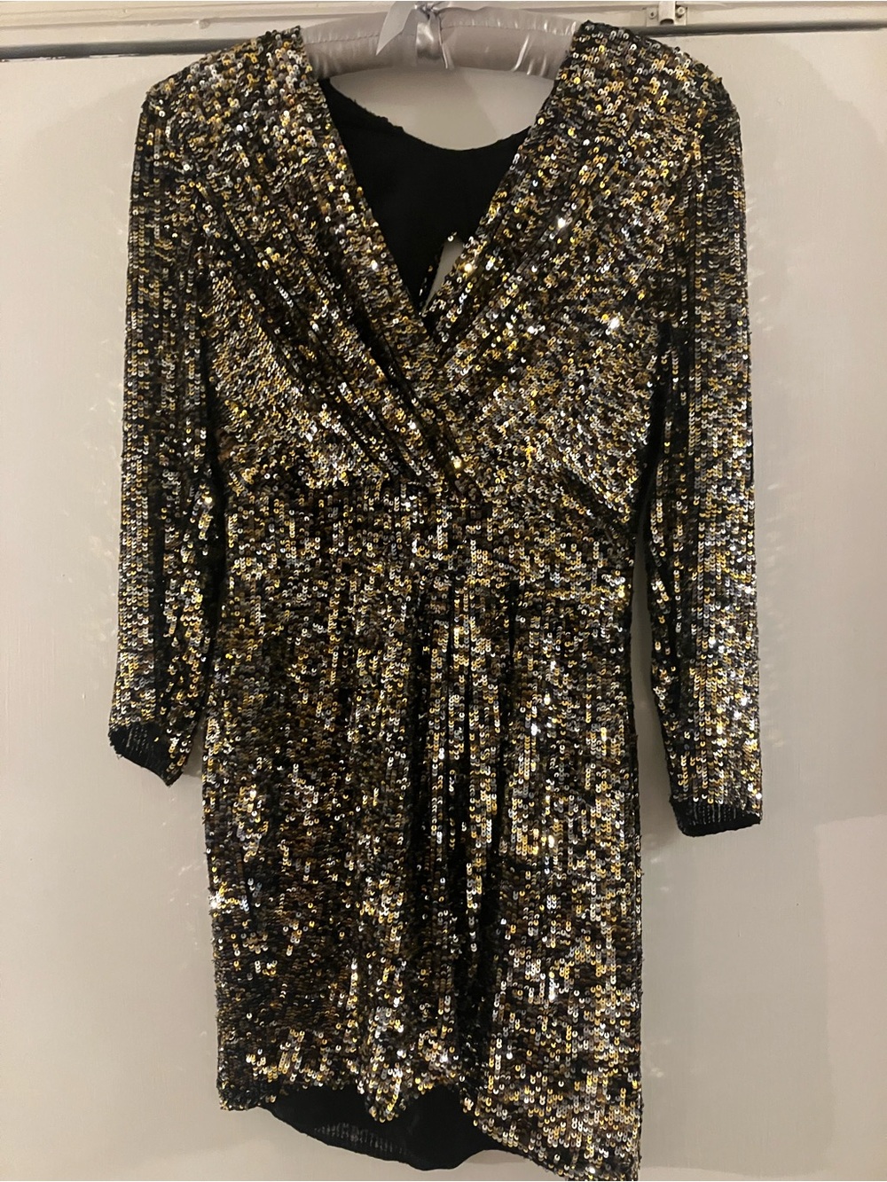 Parker Black and Gold Sequin V-Neck Long Sleeve Dress